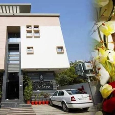 Hotel Siddharth Palace Джапур Экстерьер фото