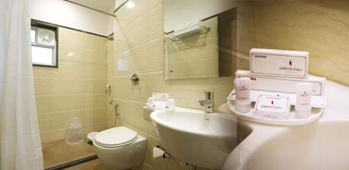 Hotel Siddharth Palace Джапур Экстерьер фото